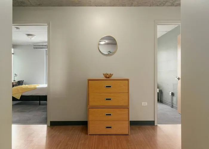 Affordable 2-bedroom On Wabash Apartment