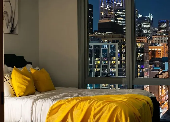 Affordable 2-bedroom On Wabash * Chicago