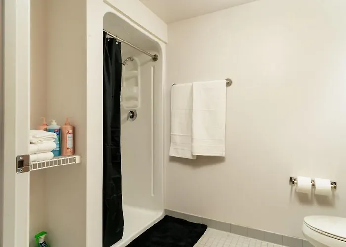 Affordable 2-bedroom On Wabash * Chicago